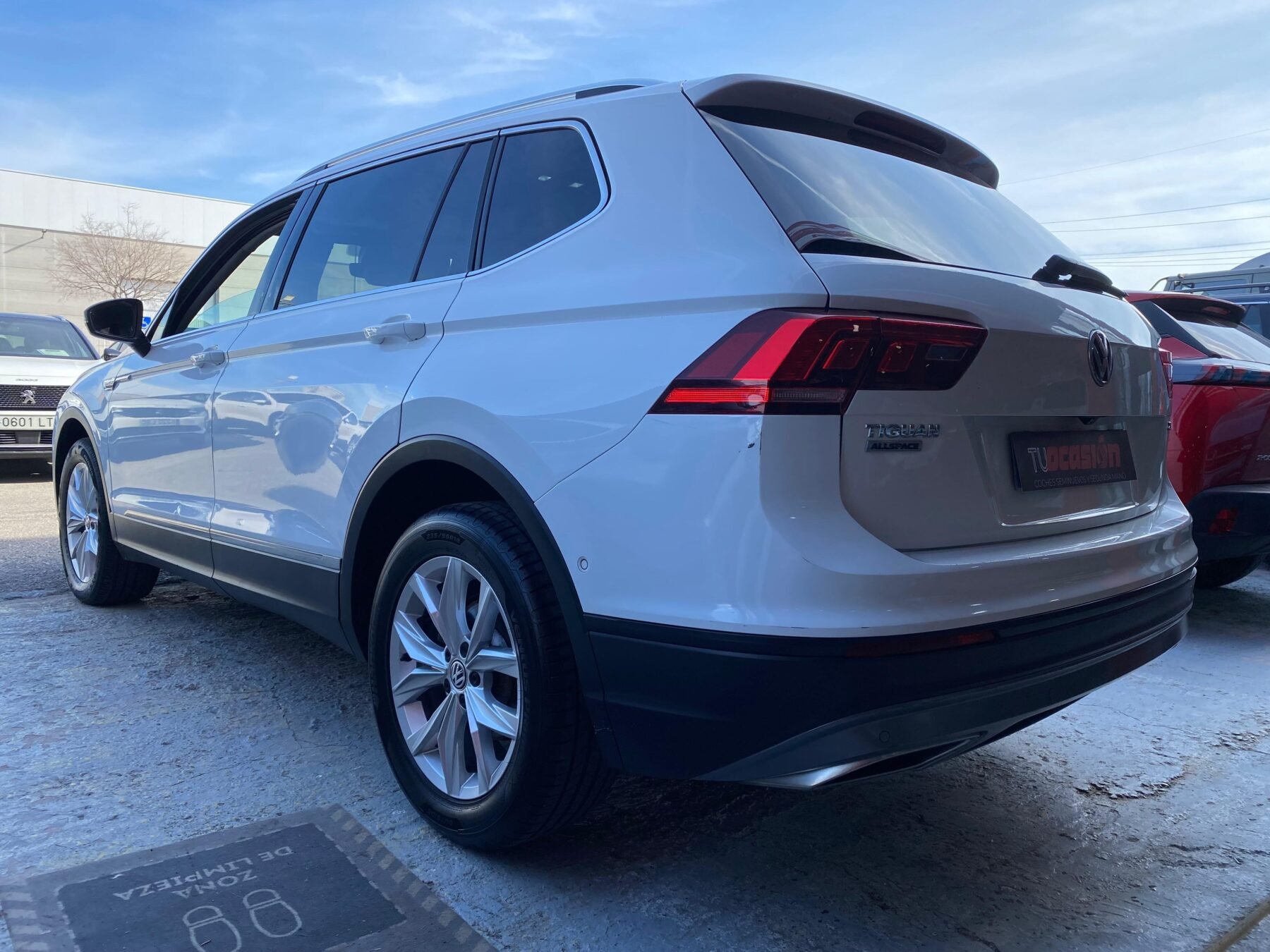 VOLKSWAGEN Tiguan Tiguan Allspace