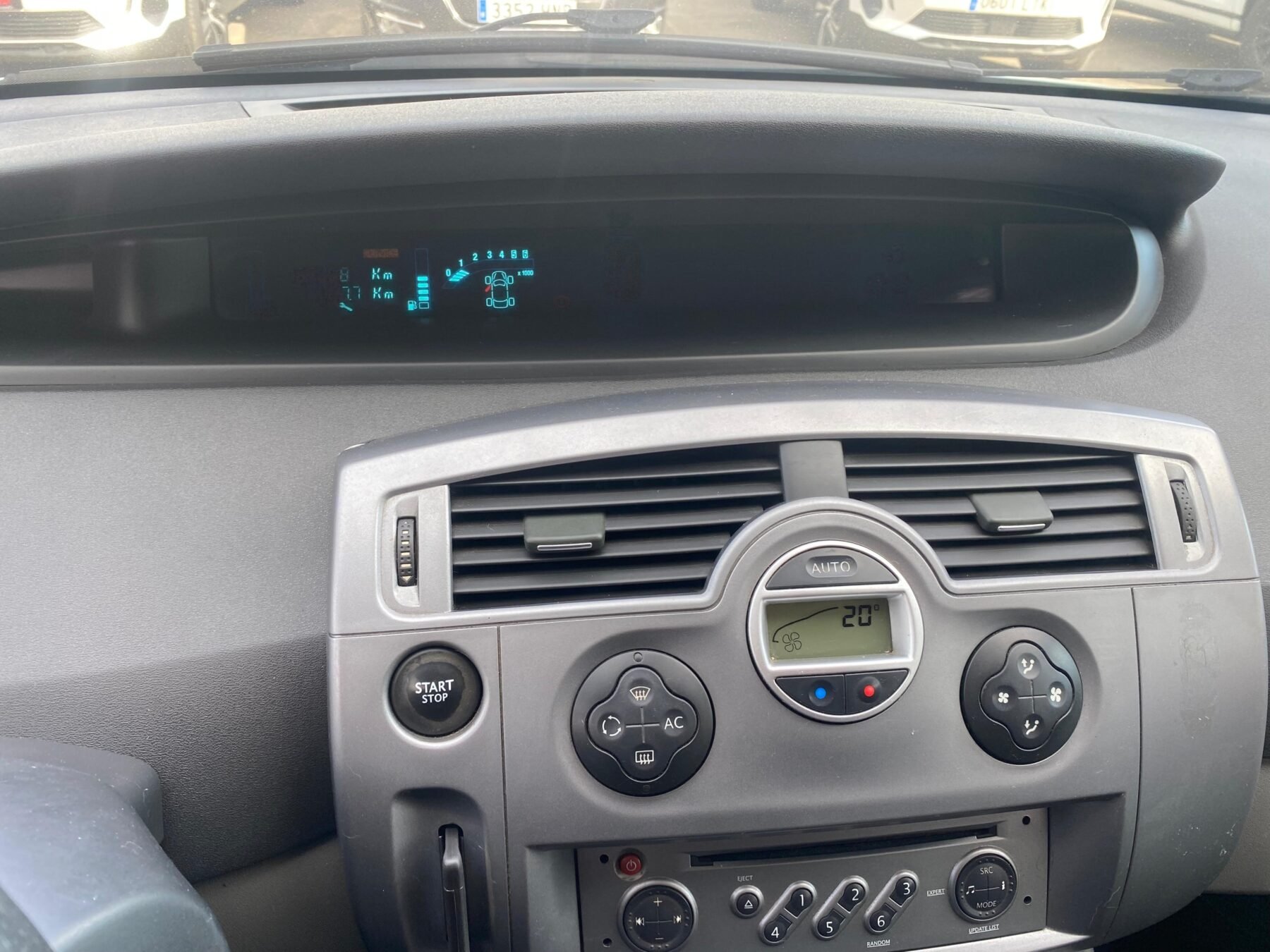 RENAULT Scénic scenic 2.0dci