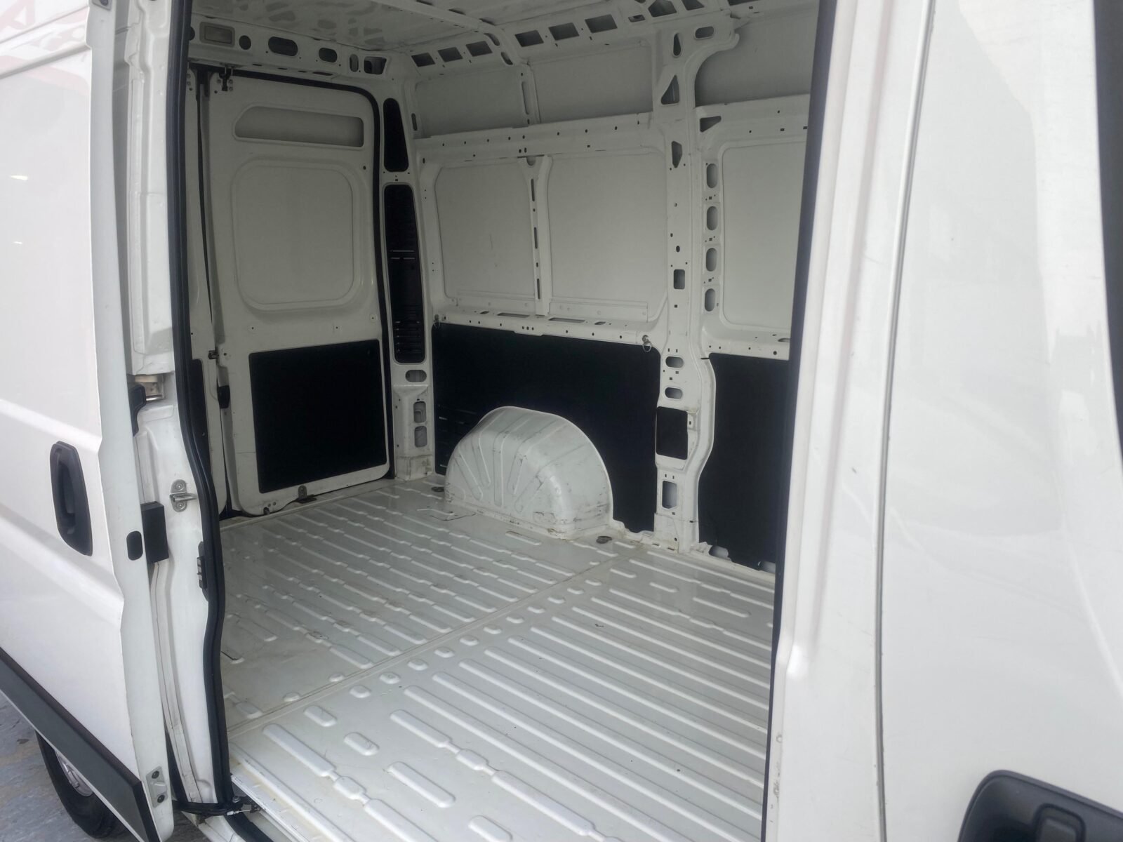 PEUGEOT BOXER 333 L2 H1 BHDI 88kW 120CV SS 6 Vel. M