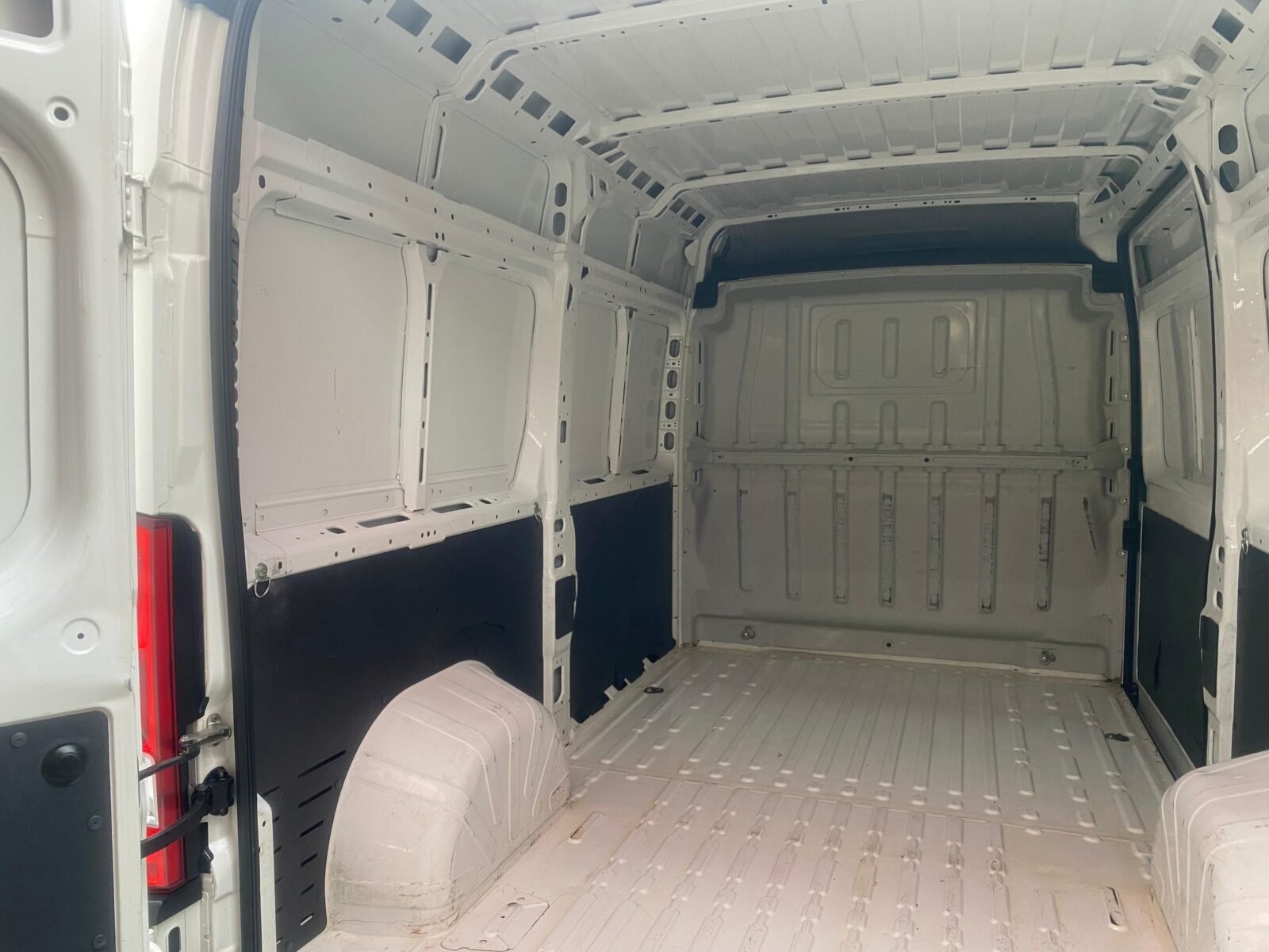 PEUGEOT BOXER 333 L2 H1 BHDI 88kW 120CV SS 6 Vel. M