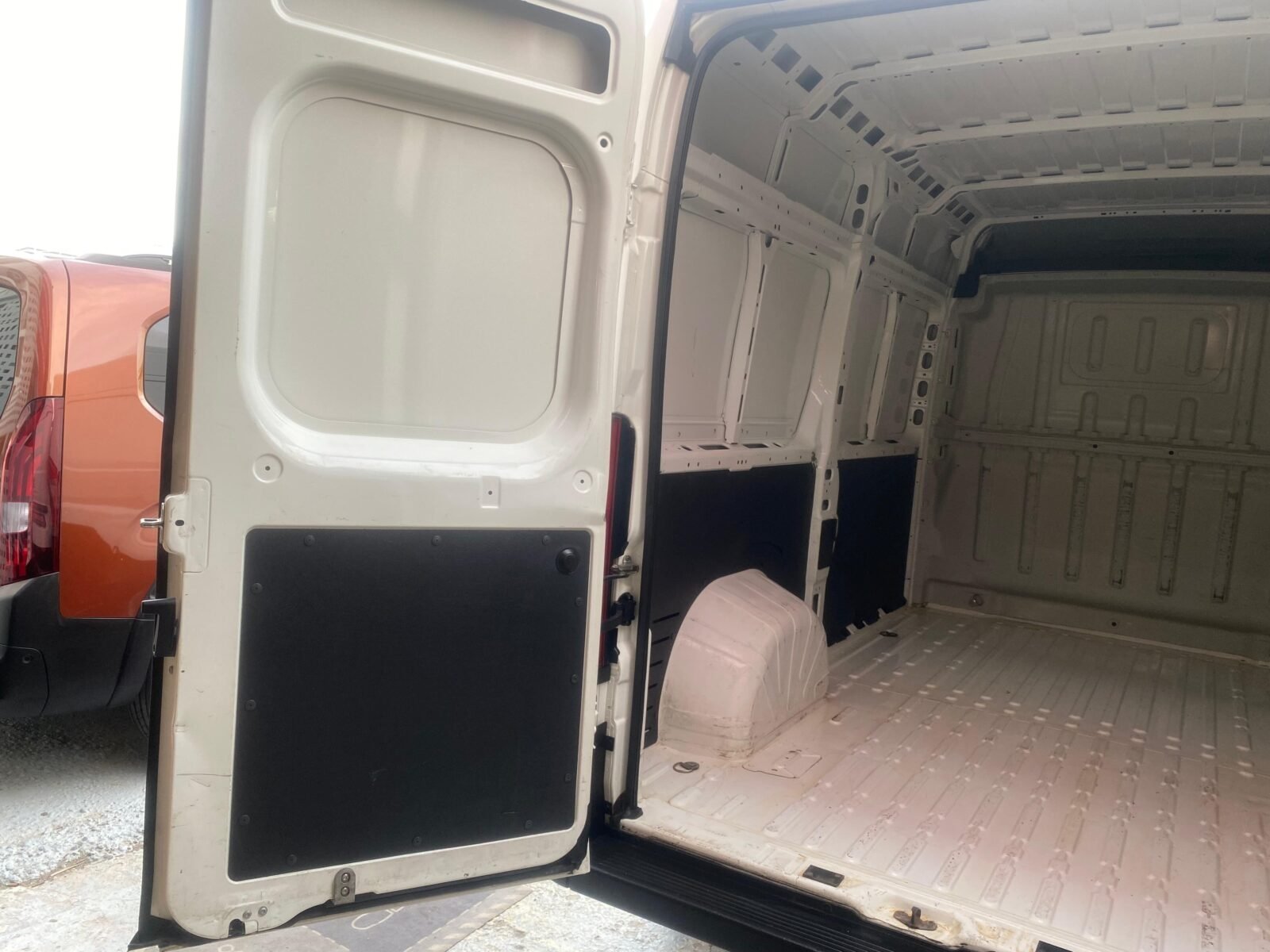 PEUGEOT BOXER 333 L2 H1 BHDI 88kW 120CV SS 6 Vel. M