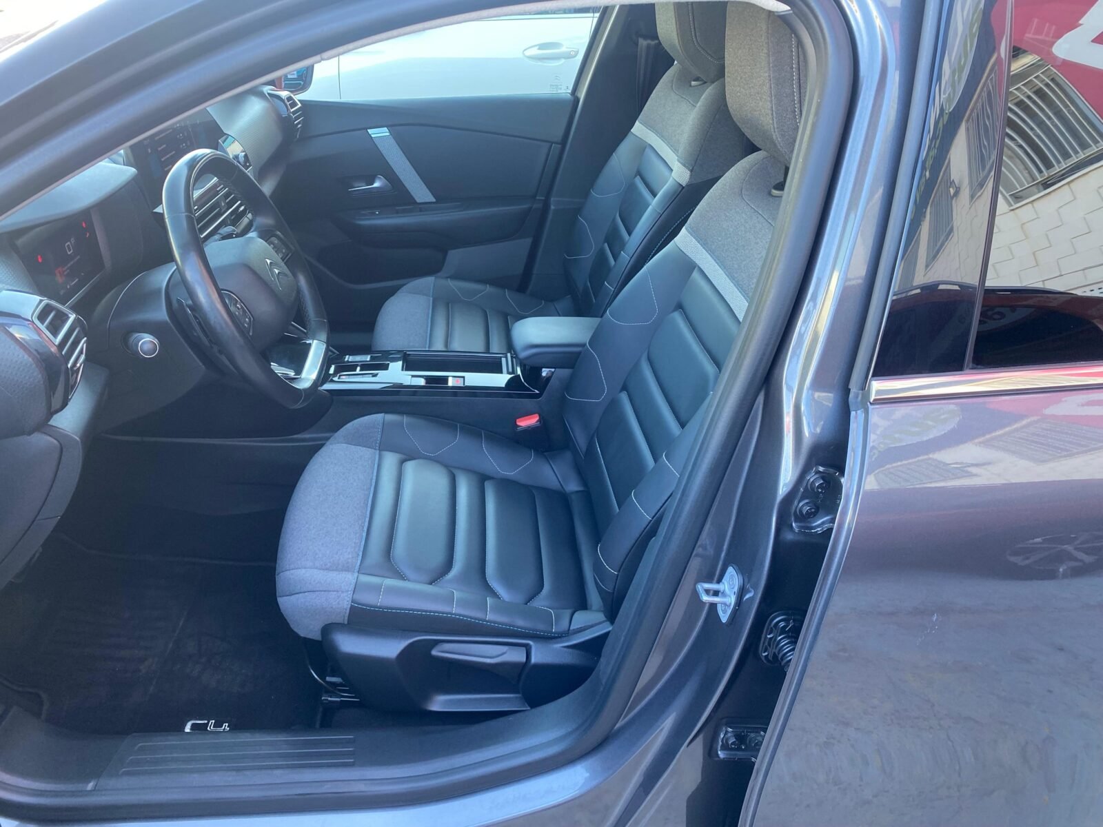 CITROEN c4 BlueHdi 130 SS EAT8 Shine