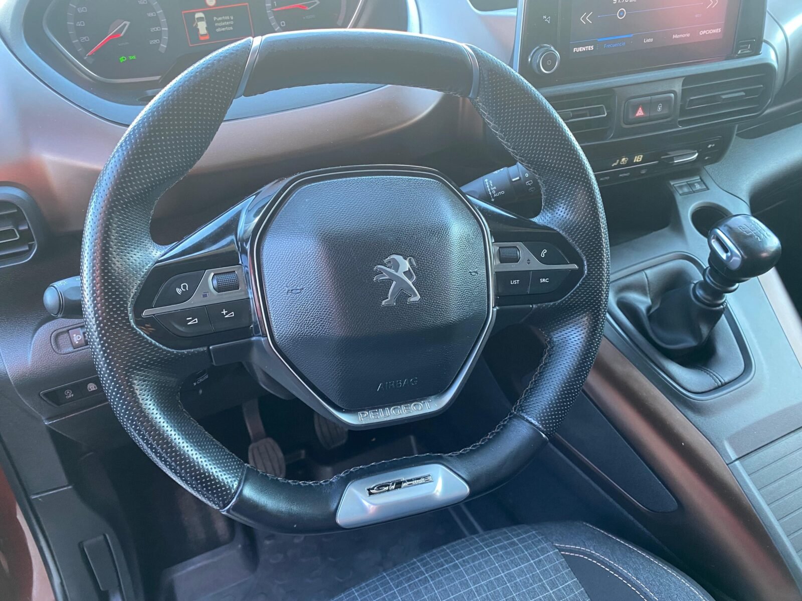 PEUGEOT RIFTER GT Line Long BlueHDi 96kW