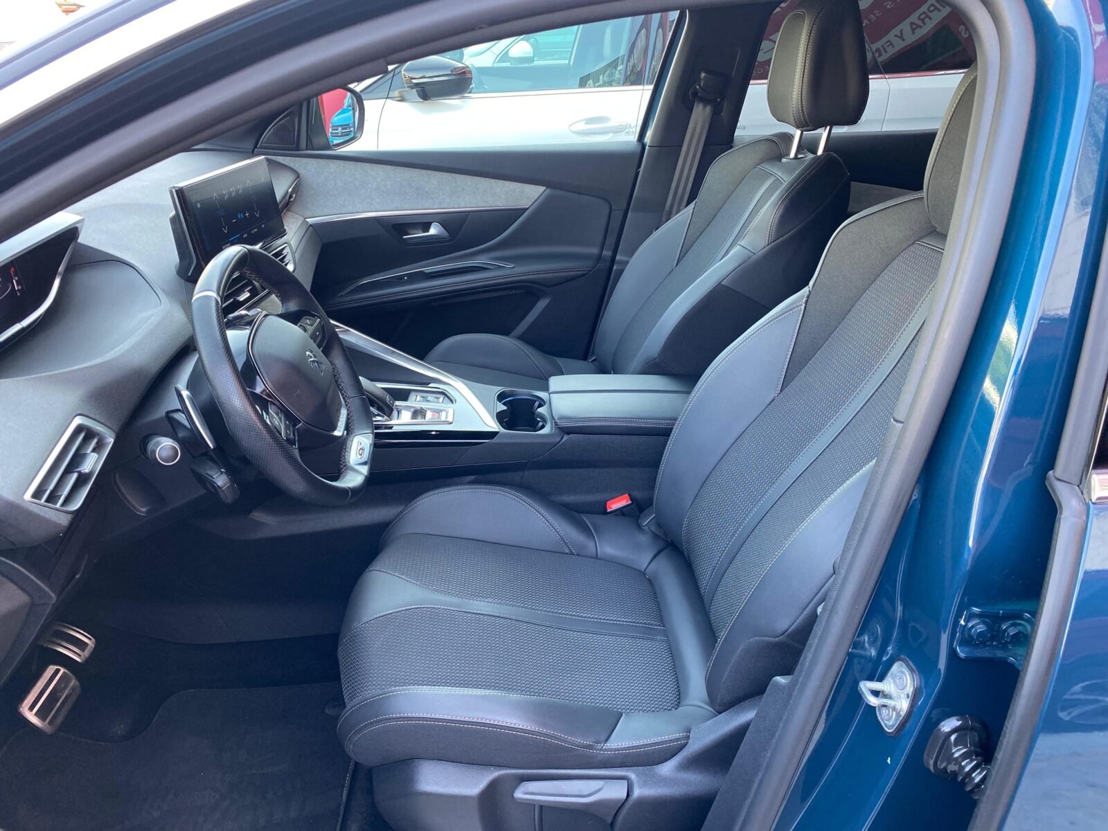 PEUGEOT 3008 1.5 BlueHDi 96kW SS GT EAT8