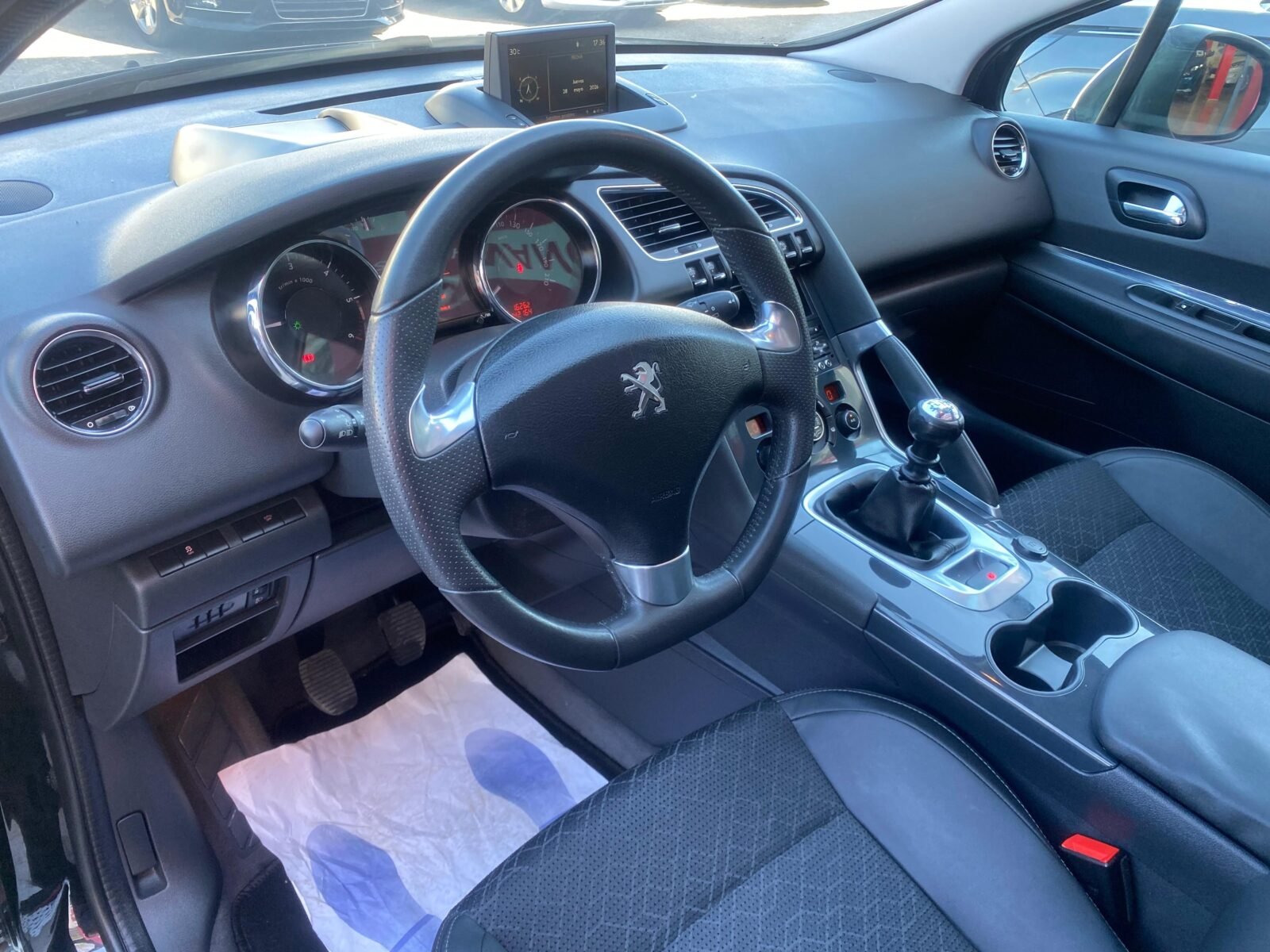 PEUGEOT 3008 Allure 1.6 BlueHDI 120 FAP