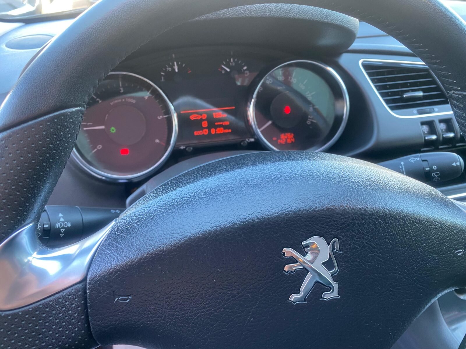 PEUGEOT 3008 Allure 1.6 BlueHDI 120 FAP