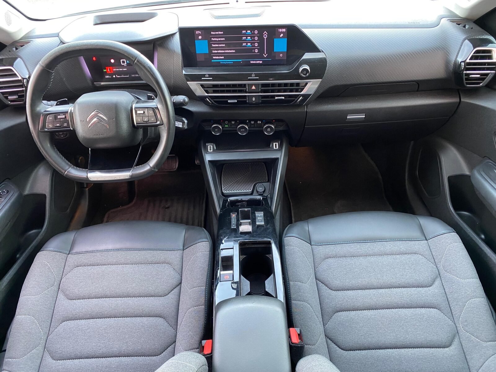 CITROEN c4 BlueHdi 130 SS EAT8 Shine
