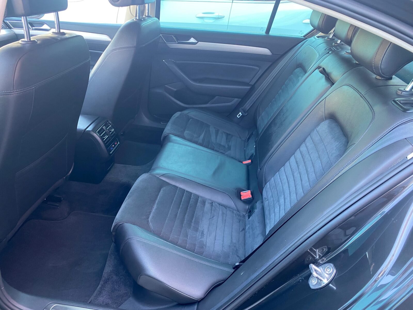 VOLKSWAGEN Passat RLine Exclusive 2.0 TDI 110kW 150CV