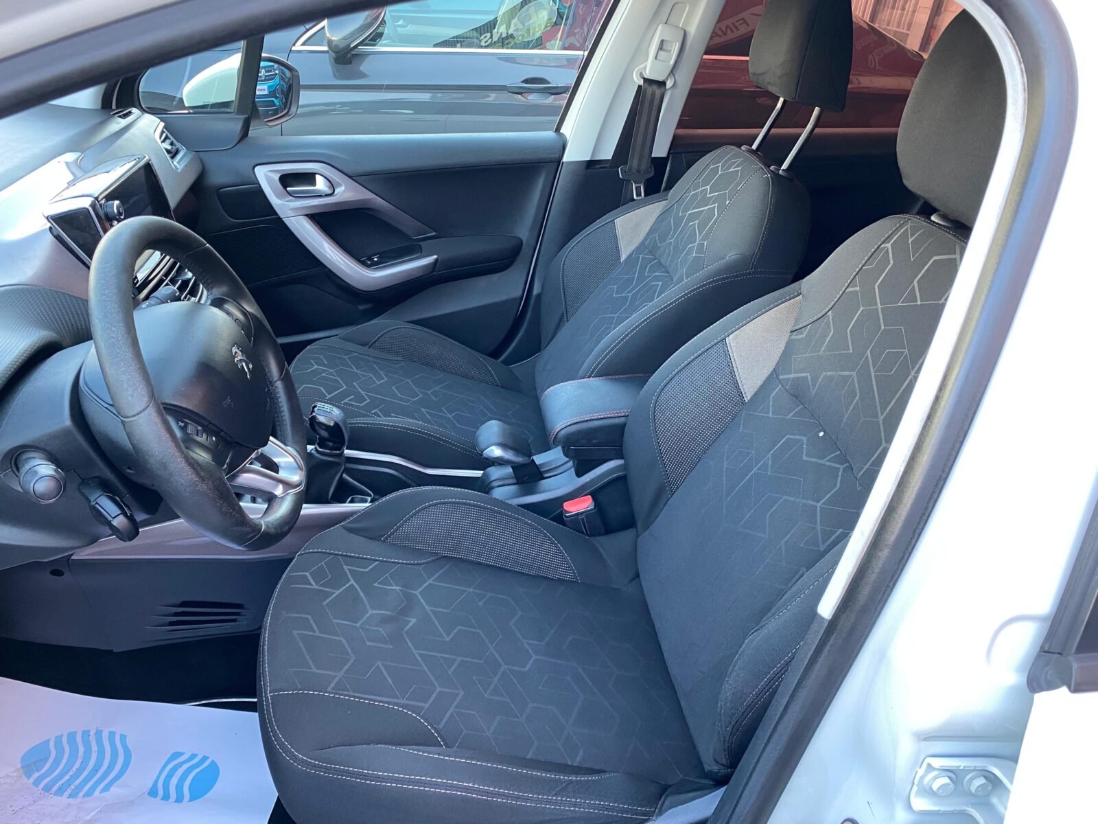 PEUGEOT 2008 Active 1.6 eHDi 92