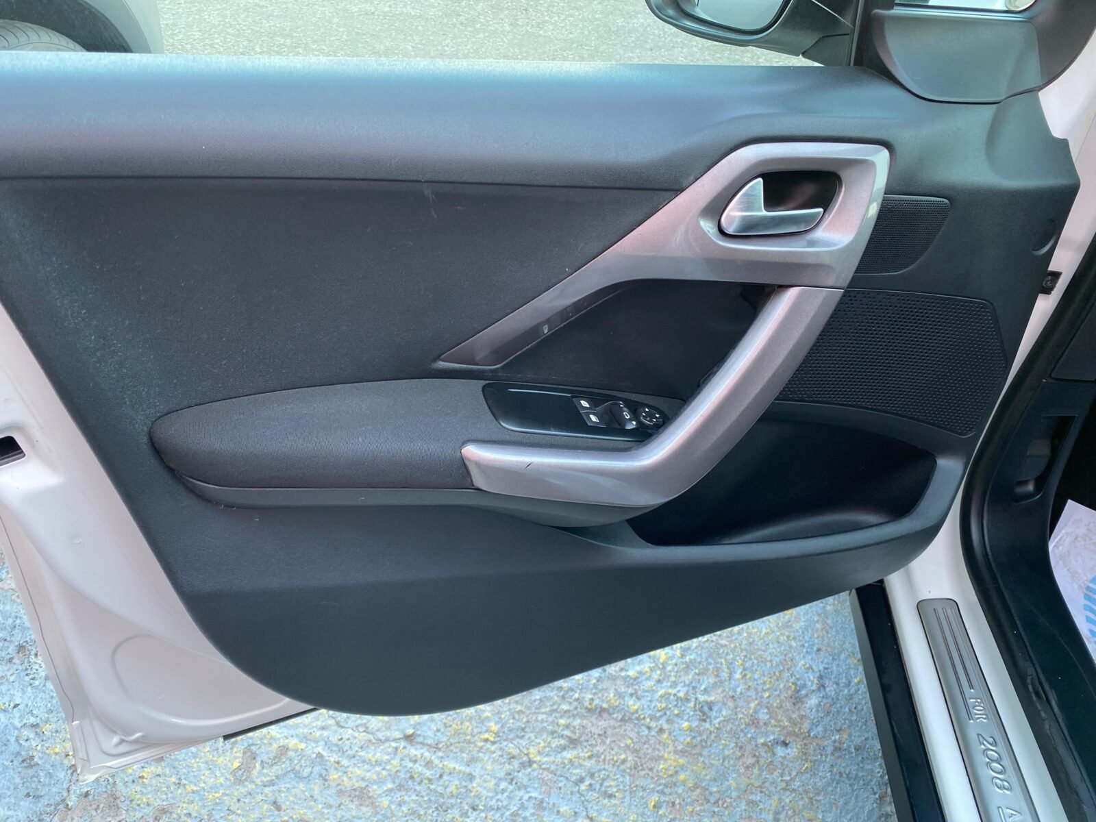 PEUGEOT 2008 Active 1.6 eHDi 92