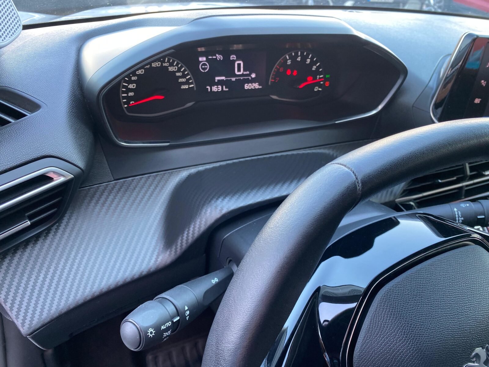 PEUGEOT 208 BlueHDi 73kW 100CV Active Pack