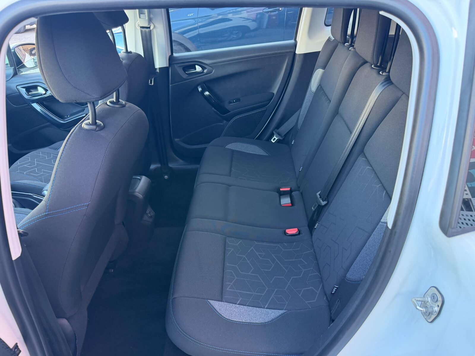 PEUGEOT 2008 1.2 PURETECH 82CV