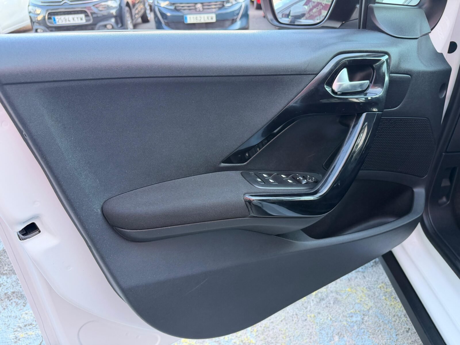 PEUGEOT 2008 1.2 PURETECH 82CV