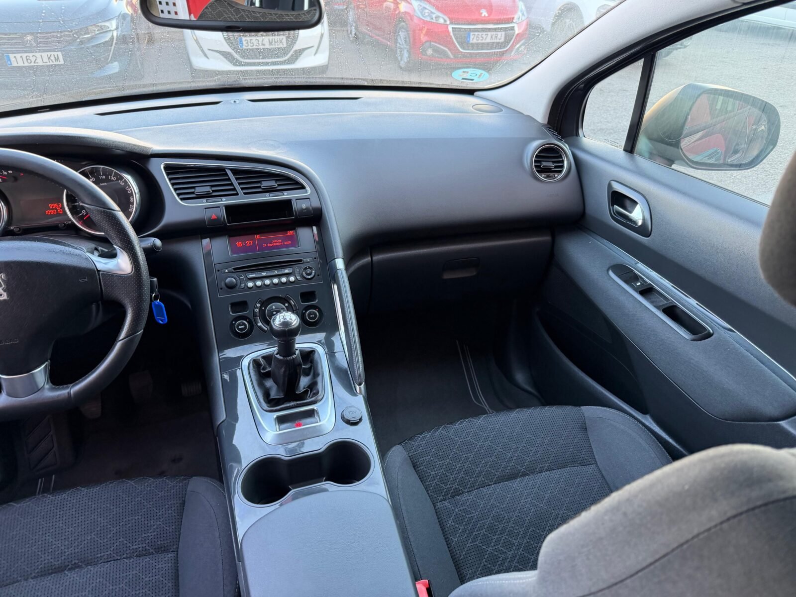 PEUGEOT 3008 STYLE VTI 120CV