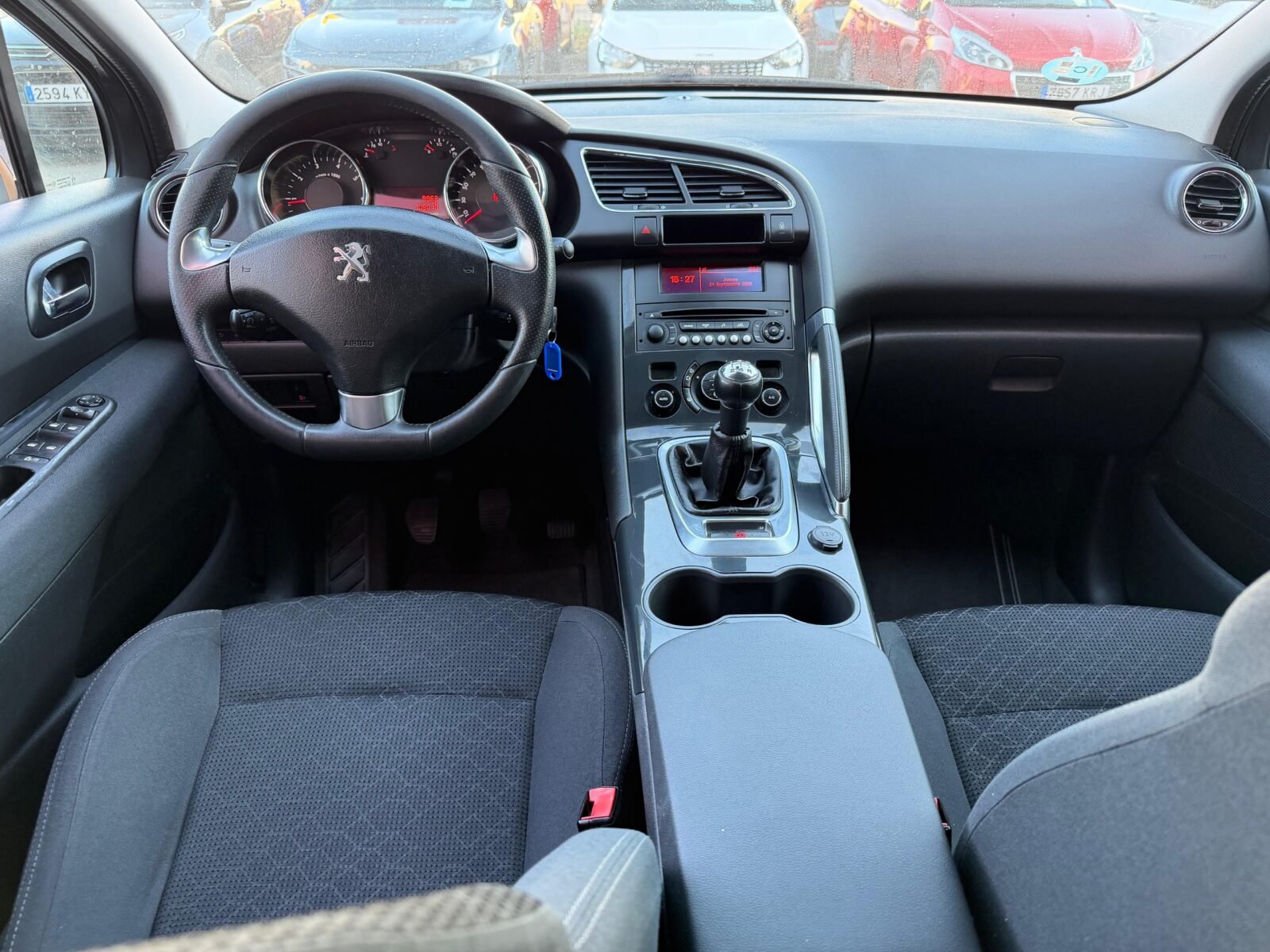 PEUGEOT 3008 STYLE VTI 120CV
