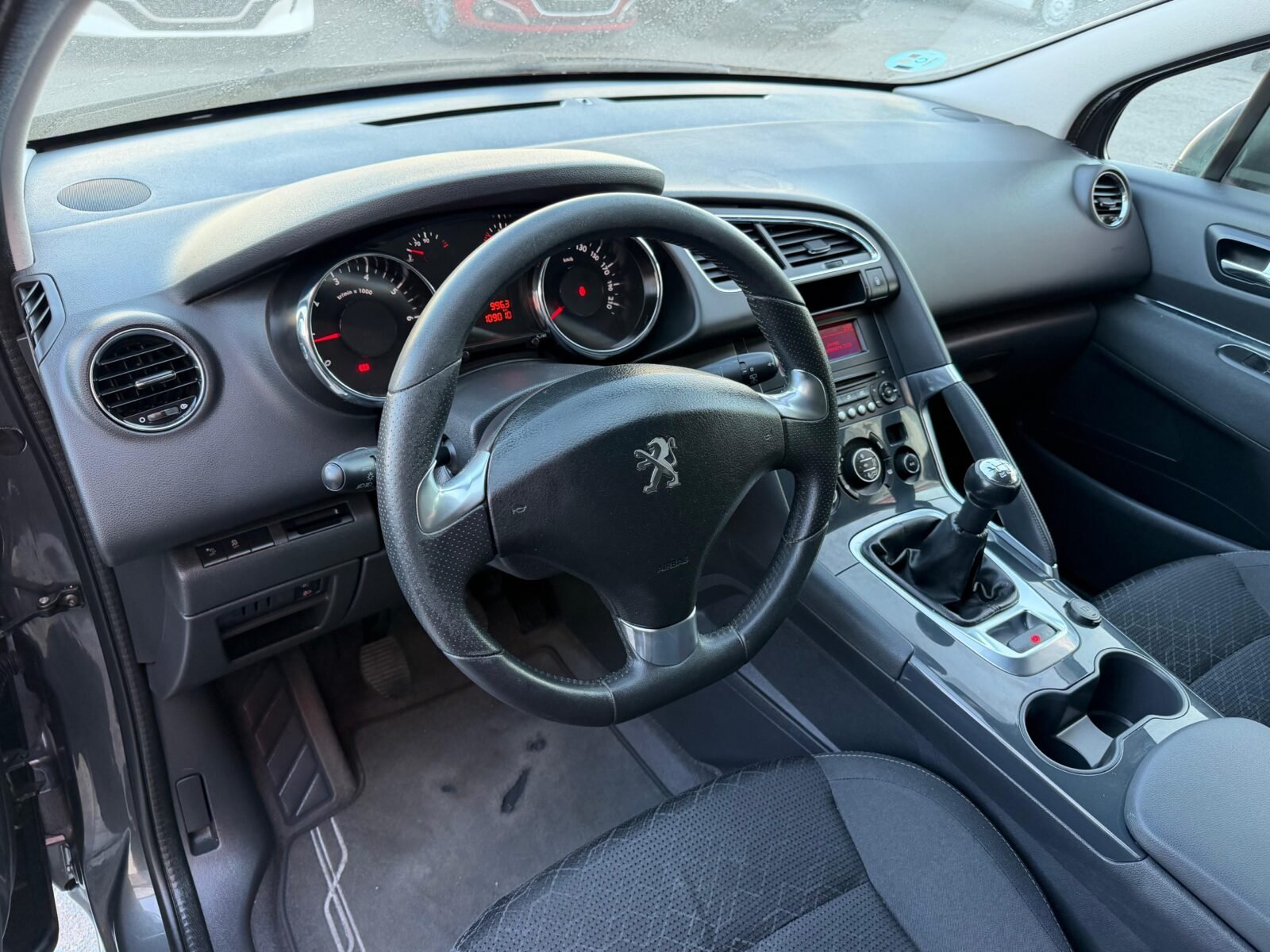 PEUGEOT 3008 STYLE VTI 120CV