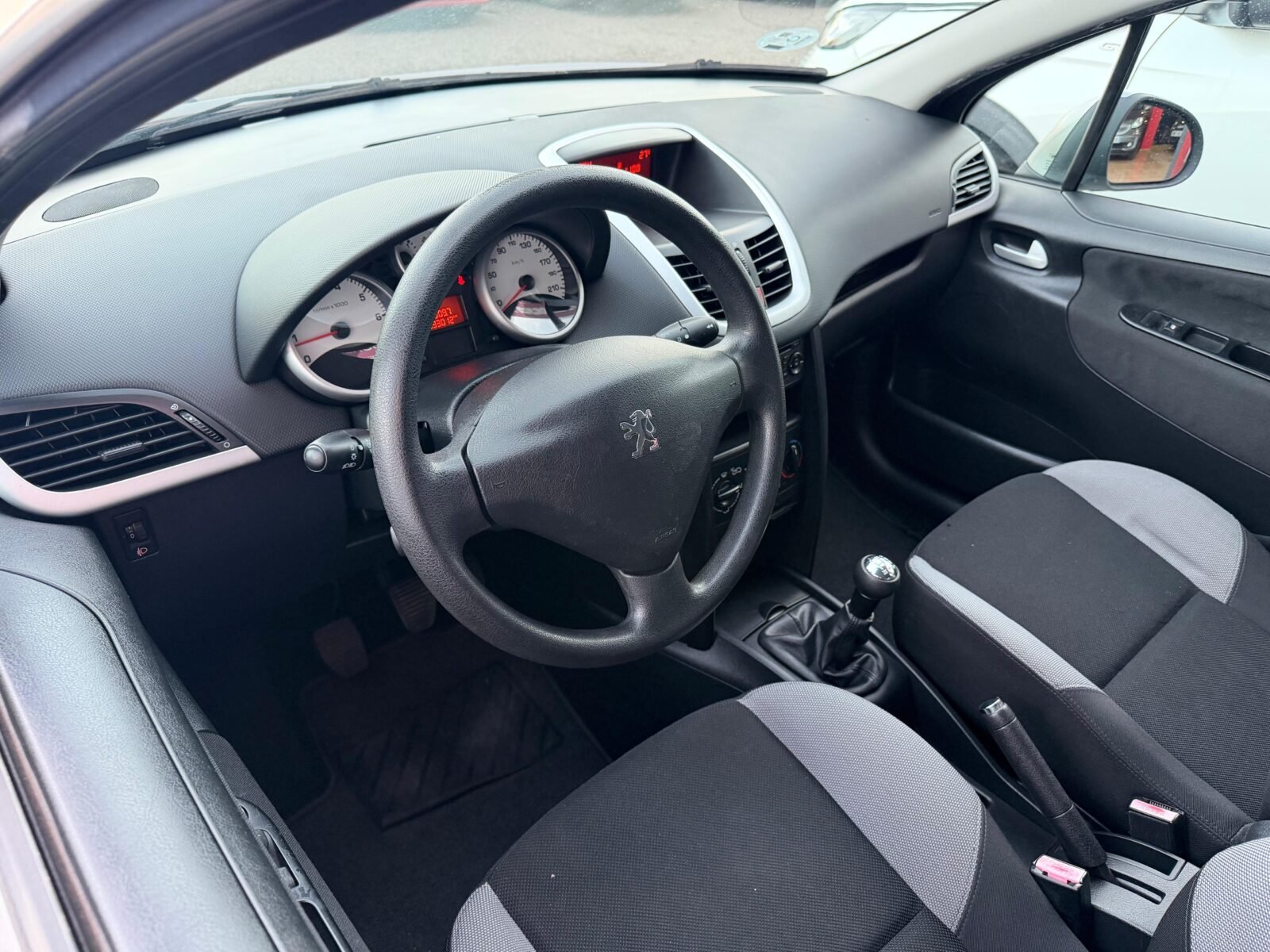 PEUGEOT 207 207 5P CONFORT