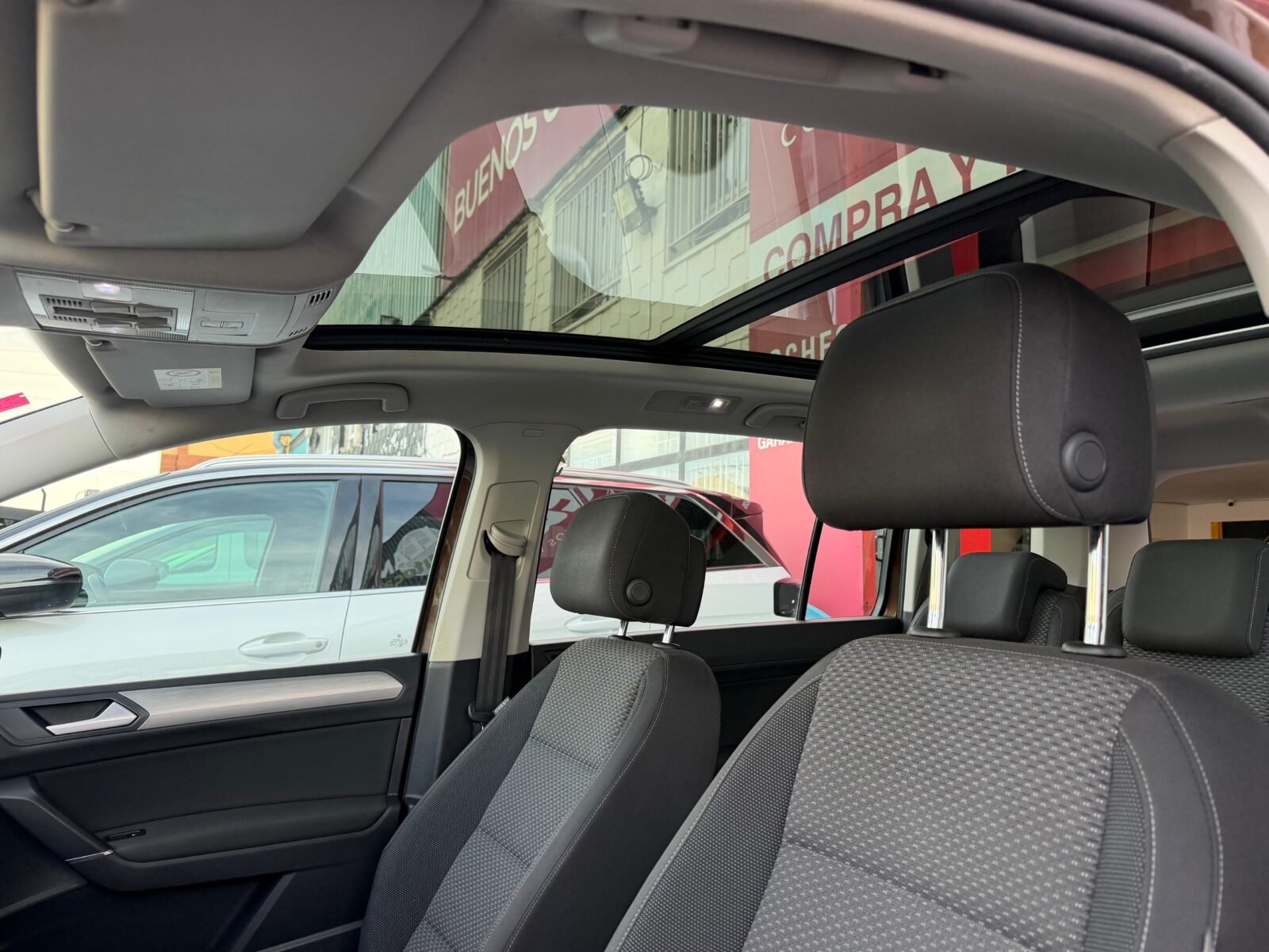 VOLKSWAGEN Touran Sport 2.0 TDI SCR 150CV BMT